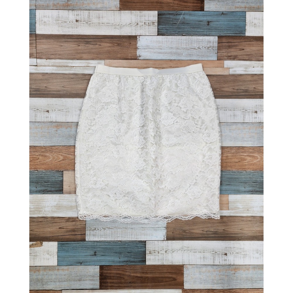 Chic Vintage Lace Half Slip Made In USA Sz Medium 27-29"